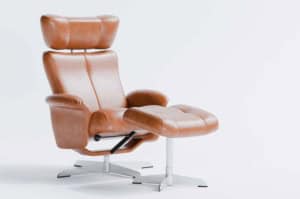 Relaxsessel mit Hocker Relaxsessel mit Hocker (depositphotos.com)